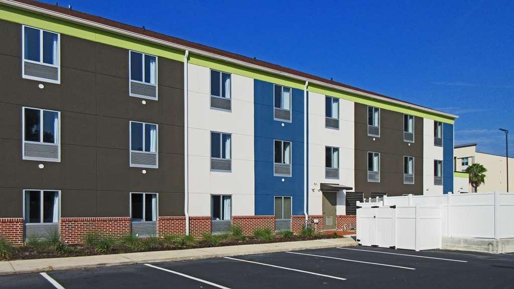Comfort Inn & Suites Brunswick Buitenkant foto